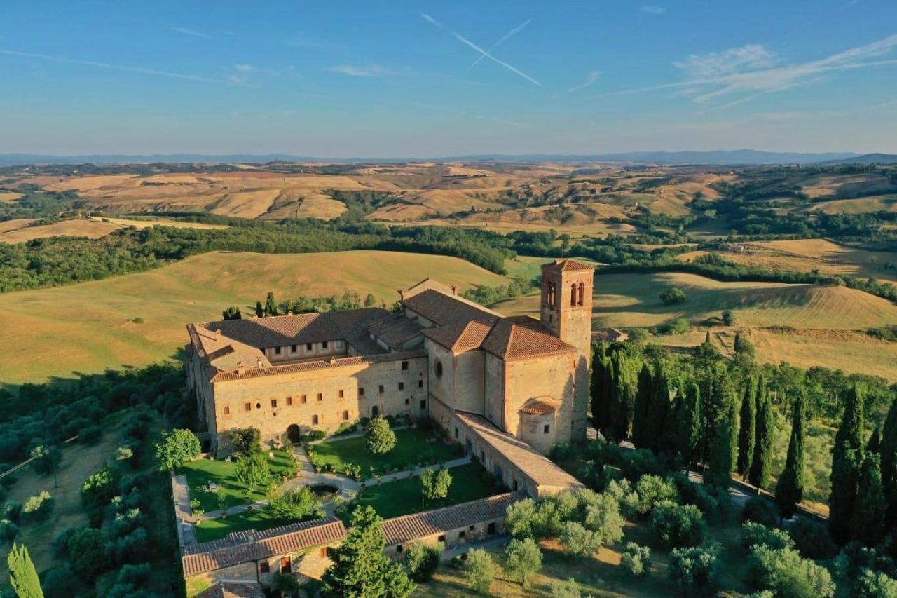 Villa Monastero Sant'Anna In Camprena Pienza Exterior foto