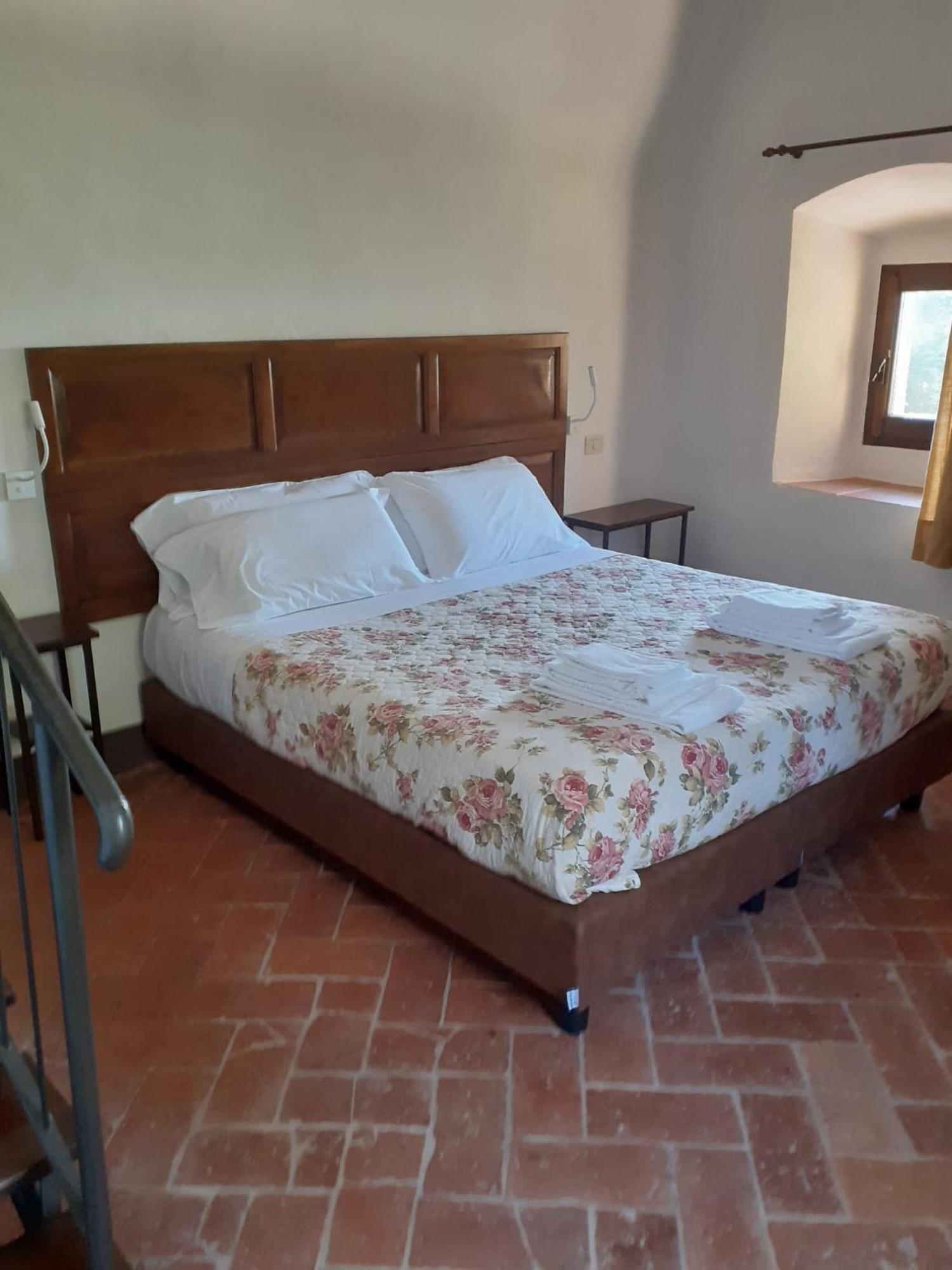 Villa Monastero Sant'Anna In Camprena Pienza Exterior foto